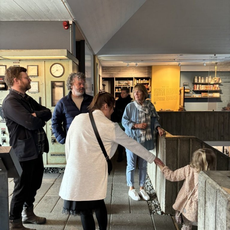 09e89746-1eab-4188-b2e5-0521860b302a