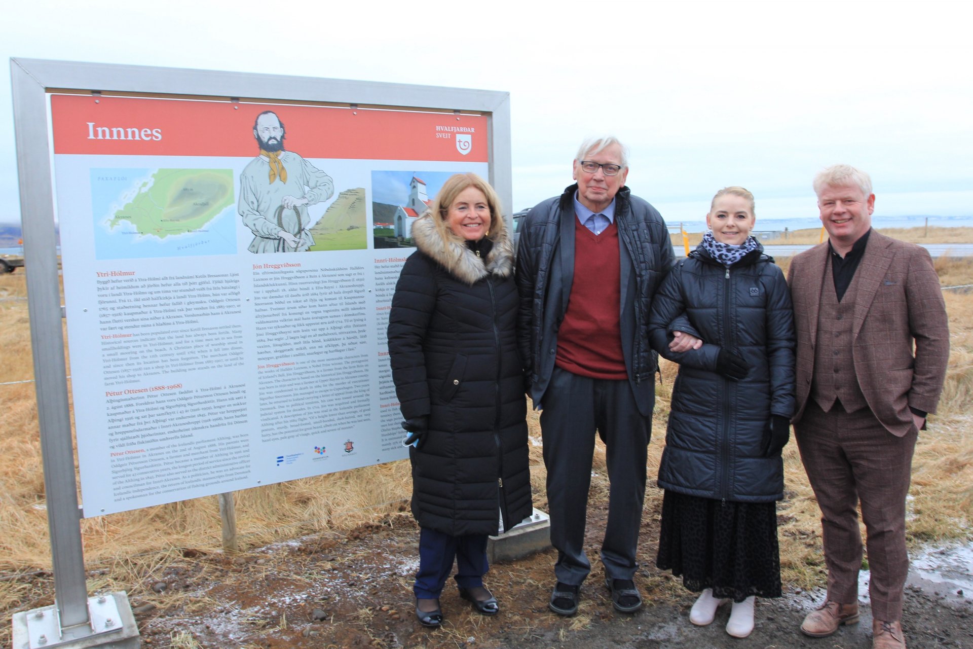 Brynja Þorbjörnsdóttir, formaður Menningar- og markaðsnefndar Hvalfjarðarsveitar, Halldór Blöndal, fyrrverandi alþingismaður og ráðherra, Linda Björk Pálsdóttir, sveitarstjóri Hvalfjarðarsveitar og Haraldur Benediktsson, alþingismaður.