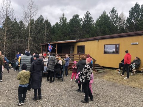 Páskaeggjaleit í Álfholtsskógi