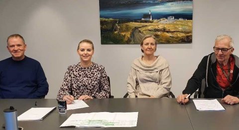 Hlynur Sigurdórsson, verkefnastjóri framkvæmda og eigna, Linda Björk Pálsdóttir, sveitarstjóri, Guðb…