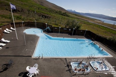 Sundlaugin að Hlöðum opin í sumar - Heiðarborg lokuð