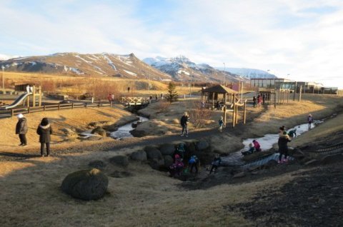 Laus staða kennara í Heiðarskóla skólaárið 2023 - 2024